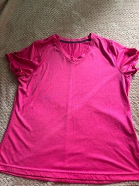 Athletic Works Hot Pink V-Neck Short Sleeve Active Tee